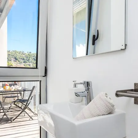 Apartment- Llevant Lejlighed *